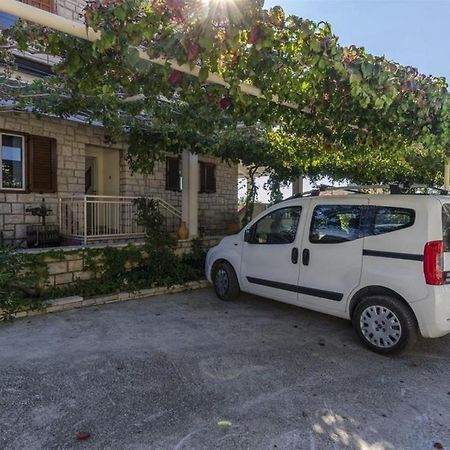 Apartments Lemar - With Parking Bol Esterno foto